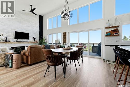 232 Edgewood Drive, Buena Vista, SK - Indoor Photo Showing Dining Room