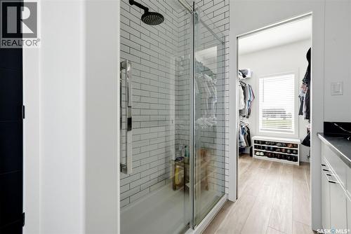 232 Edgewood Drive, Buena Vista, SK - Indoor Photo Showing Bathroom