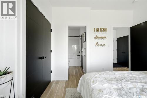 232 Edgewood Drive, Buena Vista, SK - Indoor Photo Showing Bedroom