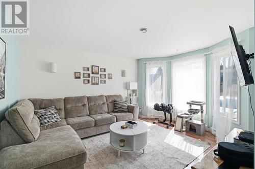 134 St. Thomas Line, Paradise, NL - Indoor Photo Showing Living Room