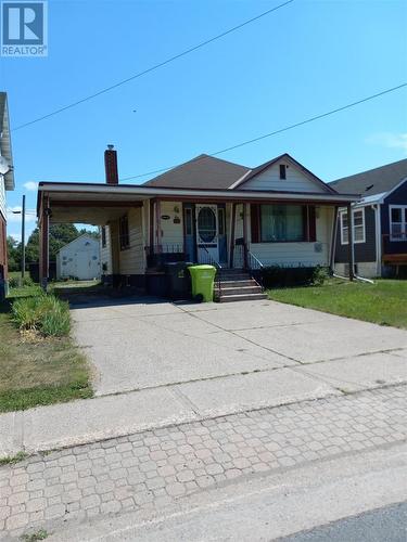 194 Wellington ST E  Sault Ste. Marie, ON P6A 2L5