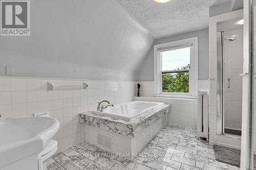 7 Third Avenue, Ottawa, ON - Indoor Photo Showing Bathroom