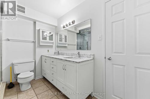 1409 - 199 Kent Street, Ottawa, ON - Indoor Photo Showing Bathroom