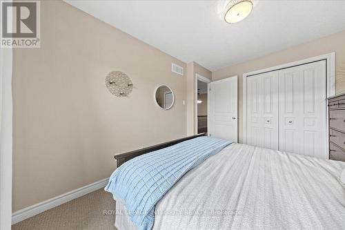 1433 Comfrey Crescent, Ottawa, ON - Indoor Photo Showing Bedroom