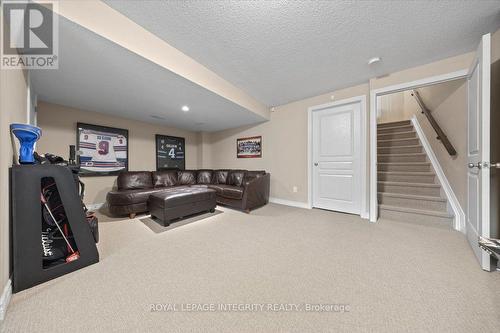 1433 Comfrey Crescent, Ottawa, ON - Indoor