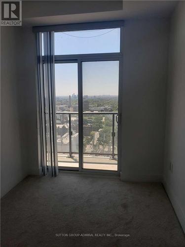 3012 - 955 BAY STREET , Toronto, Ontario M5S 0C6 4