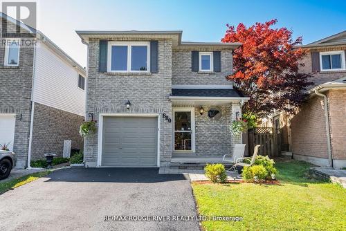 880 CASTLEGROVE AVENUE  Oshawa, ON L1J 7Y4