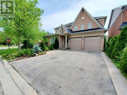 89 SKYWOOD DRIVE Richmond Hill, ON L4E 4K8
