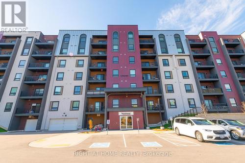 507 - 4 Spice Way, Barrie, ON - Outdoor With Balcony With Facade