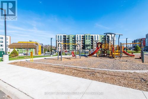 507 - 4 Spice Way, Barrie, ON - Outdoor