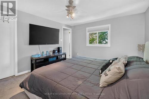 9 - 37 Bond Court, Guelph, ON - Indoor Photo Showing Bedroom