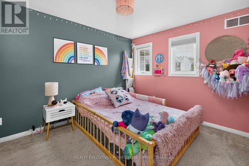 9 - 37 Bond Court, Guelph, ON - Indoor Photo Showing Bedroom