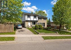 MAIN - 152 WOODSIDE AVENUE Cambridge, ON N1S 3Y1