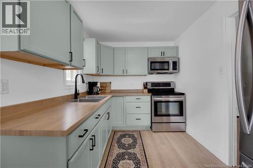 98 Edith Avenue, Saint John, NB - Indoor Photo Showing Kitchen With Double Sink