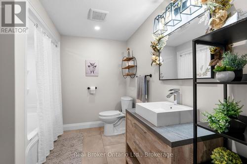 156 Pine View Drive, West Grey, ON - Indoor Photo Showing Bathroom