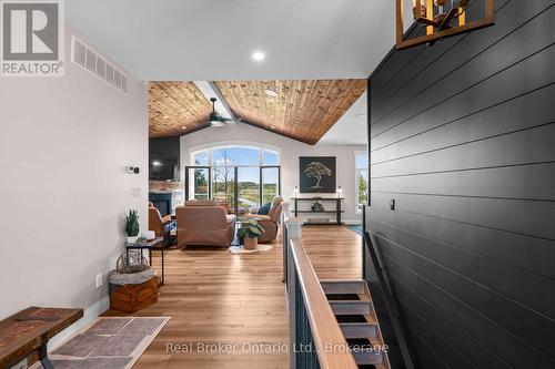 156 Pine View Drive, West Grey, ON - Indoor Photo Showing Other Room