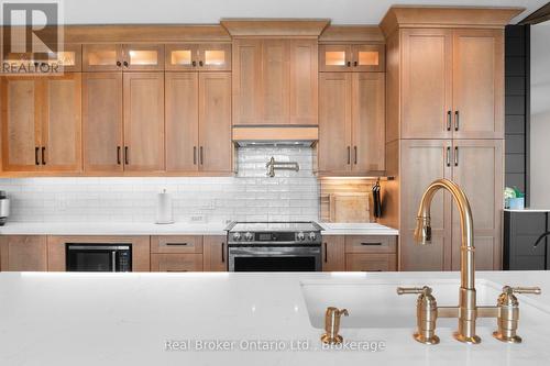 156 Pine View Drive, West Grey, ON - Indoor Photo Showing Kitchen With Upgraded Kitchen