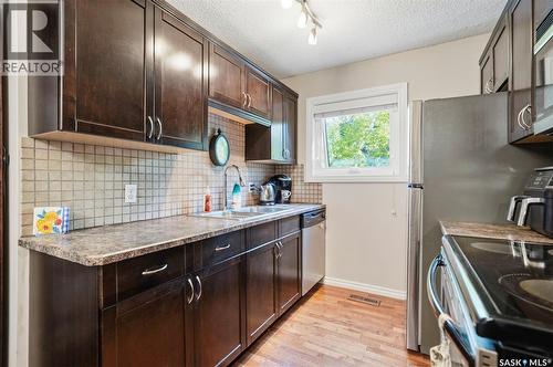 402 2703 Spadina Crescent E, Saskatoon, SK - Indoor Photo Showing Kitchen