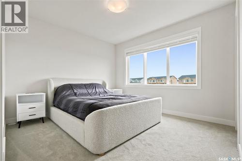41 651 Dubois Crescent, Saskatoon, SK - Indoor Photo Showing Bedroom