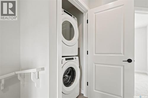 41 651 Dubois Crescent, Saskatoon, SK - Indoor Photo Showing Laundry Room