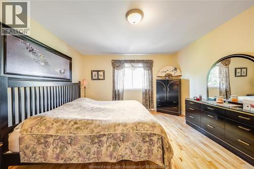 1739 Castleton Avenue, Windsor, ON - Indoor Photo Showing Bedroom