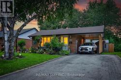 330 WAVERLY STREET N Oshawa (Mclaughlin), ON L1J 5W1