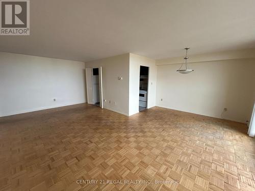 2908 - 5 MASSEY SQUARE , Toronto, Ontario M4C 5L6 3
