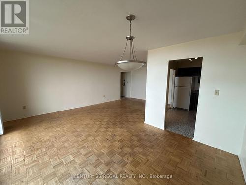 2908 - 5 MASSEY SQUARE , Toronto, Ontario M4C 5L6 4
