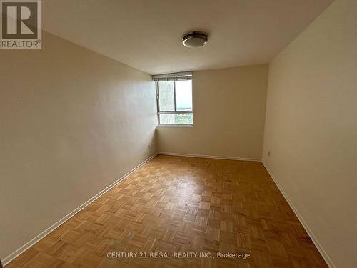 2908 - 5 MASSEY SQUARE , Toronto, Ontario M4C 5L6 5