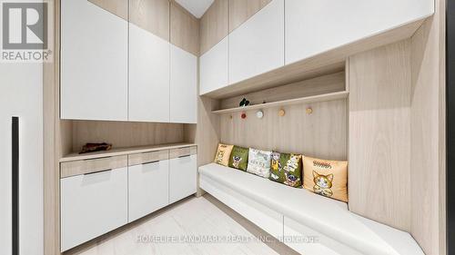 44 David Dunlap Boulevard, Richmond Hill, ON - Indoor Photo Showing Other Room