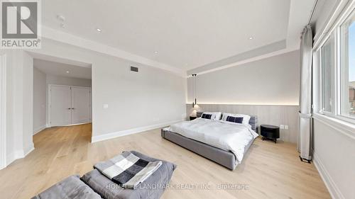 44 David Dunlap Boulevard, Richmond Hill, ON - Indoor Photo Showing Bedroom