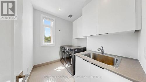 44 David Dunlap Boulevard, Richmond Hill, ON - Indoor Photo Showing Laundry Room