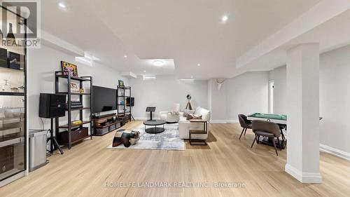 44 David Dunlap Boulevard, Richmond Hill, ON - Indoor