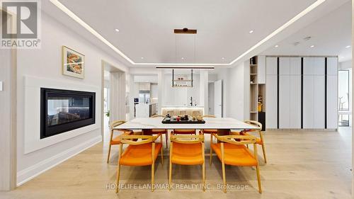 44 David Dunlap Boulevard, Richmond Hill, ON - Indoor Photo Showing Dining Room