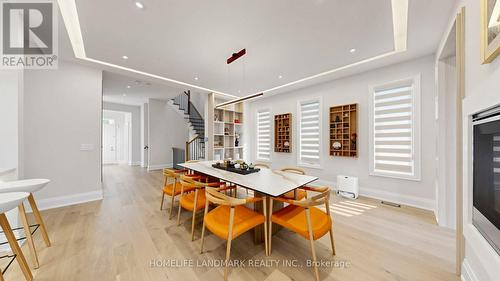 44 David Dunlap Boulevard, Richmond Hill, ON - Indoor Photo Showing Dining Room