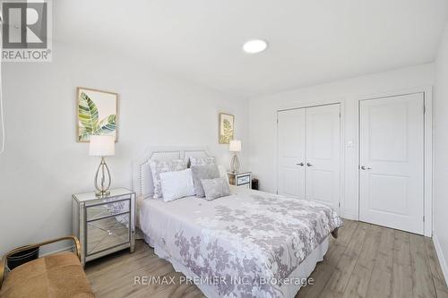 15 Madonna Gardens, Toronto, ON - Indoor Photo Showing Bedroom