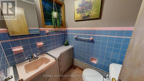 4 Farley Place, St. Thomas, ON - Indoor Photo Showing Bathroom