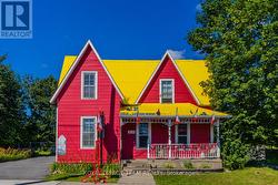 3744 CARP ROAD  Ottawa, ON K0A 1L0