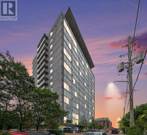 1512 - 300 LISGAR STREET  Ottawa, ON K2P 0E2