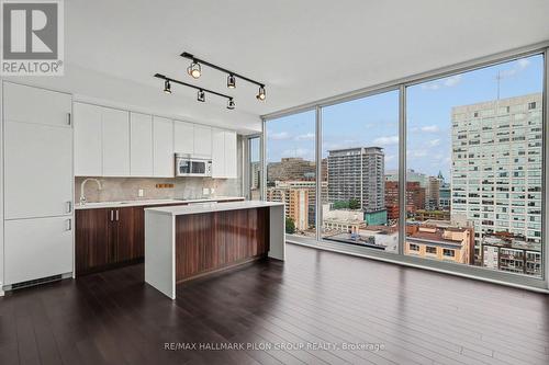 1512 - 300 Lisgar Street, Ottawa, ON - Indoor Photo Showing Kitchen