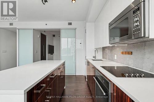 1512 - 300 Lisgar Street, Ottawa, ON - Indoor Photo Showing Kitchen With Upgraded Kitchen