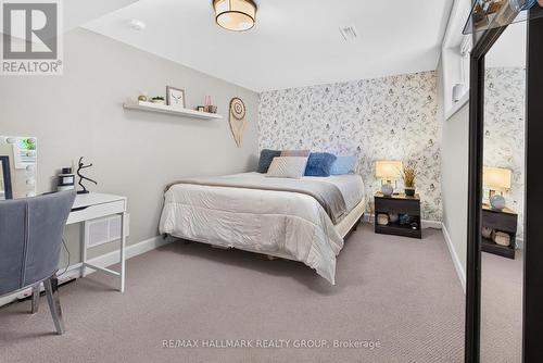 595 Decoeur Drive, Ottawa, ON - Indoor Photo Showing Bedroom