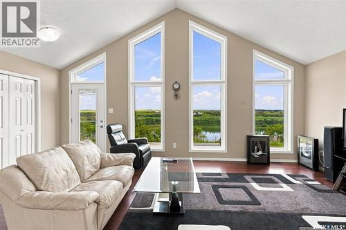 Roberts Riverfront Acreage, South Saskatchewan River, SK - Indoor Photo Showing Living Room
