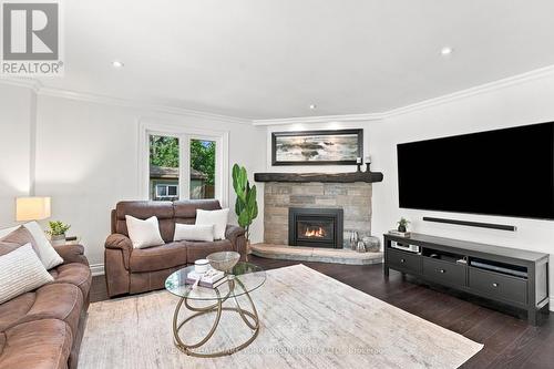 111 Whispering Pine Trail, Aurora, ON - Indoor Photo Showing Living Room With Fireplace