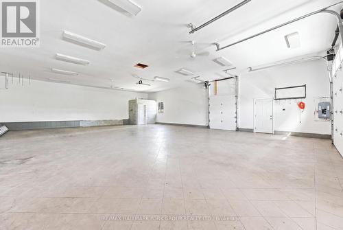 3 point garage access including to backyard - 111 Whispering Pine Trail, Aurora, ON - Indoor Photo Showing Garage