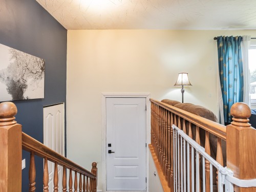 Hall d'entrée/Vestibule - 79 Rue Huneault, Pincourt, QC - Indoor Photo Showing Other Room