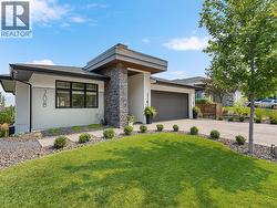 208 Skyland Drive Kelowna, BC V1V 0C9