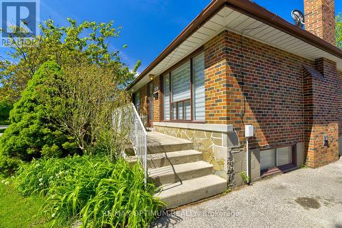 1747 Coram Crescent, Mississauga, ON - Outdoor