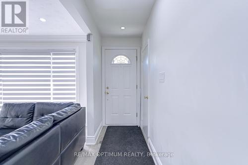 1747 Coram Crescent, Mississauga, ON - Indoor Photo Showing Other Room