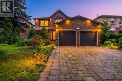 3650 BAIRD COURT  Mississauga, ON L5L 4T4